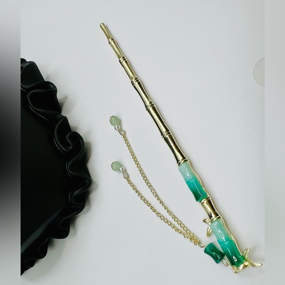 Gold and Green Bamboo Hair Pin - Picture 3 of 5